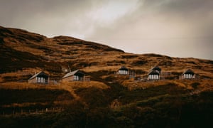 Safari lodges at Slate Mountain