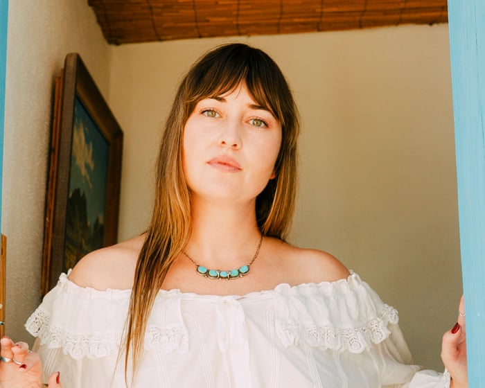 Jess Williamson: A Mile South of Heaven review – alt-country singer’s love-hate affair with LA
