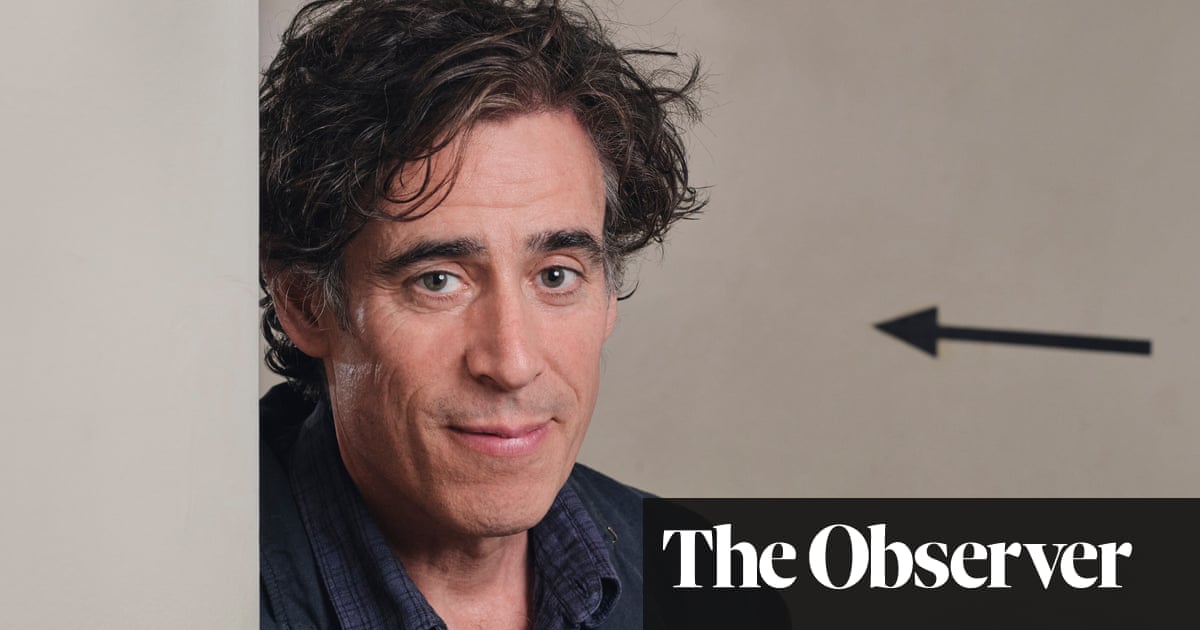 Stephen Mangan: With three people in a bed, who goes in the middle?'