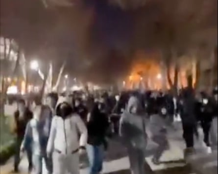 Protests continued well into the night in Isfahan on 1 January.