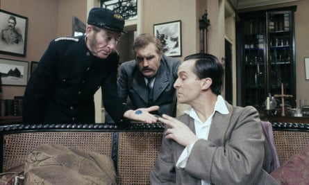 David Burke (centre) as Watson in The Adventures of Sherlock Holmes, with Frank Mills and Jeremy Brett.