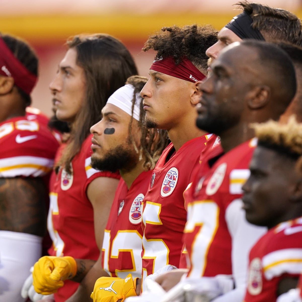 Fans Boo Moment Of Silence To Acknowledge Inequality In Nfl Opener Nfl The Guardian Fans Boo Moment Of Silence To Acknowledge Inequality In Nfl Opener Nfl The Guardian