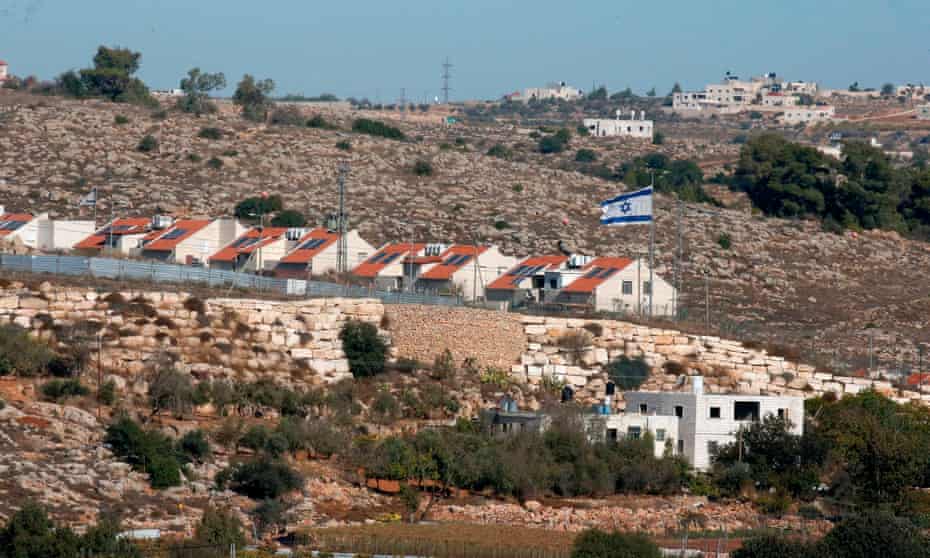 PALESTINIAN-ISRAEL-CONFLICT-SETTLEMENT<br>The Israeli settlement of Kyryat Arba in pictured in the occupied West Bank near the Palestinian town of Hebron on November 19, 2019. - Israeli Prime Minister Benjamin Netanyahu said a US statement deeming Israeli settlement not to be illegal “rights a historical wrong”. But the Palestinian Authority decried the US policy shift as “completely against international law”. Both sides were responding to an announcement by US Secretary of State Mike Pompeo saying that Washington “no longer considers Israeli settlements to be “inconsistent with international law”. (Photo by HAZEM BADER / AFP) (Photo by HAZEM BADER/AFP via Getty Images)