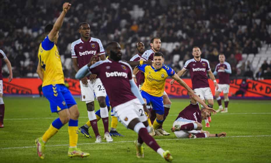 Jan Bednarek pushes Southampton past David Moyes' slumping West Ham | Premier League | The Guardian