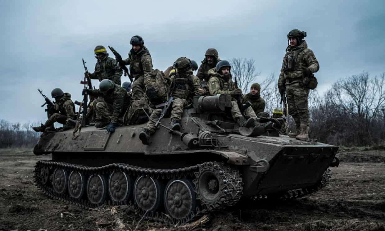 Russia shells ‘entire Donetsk front line’, Kremlin and US officials expected to meet in Turkey (theguardian.com)