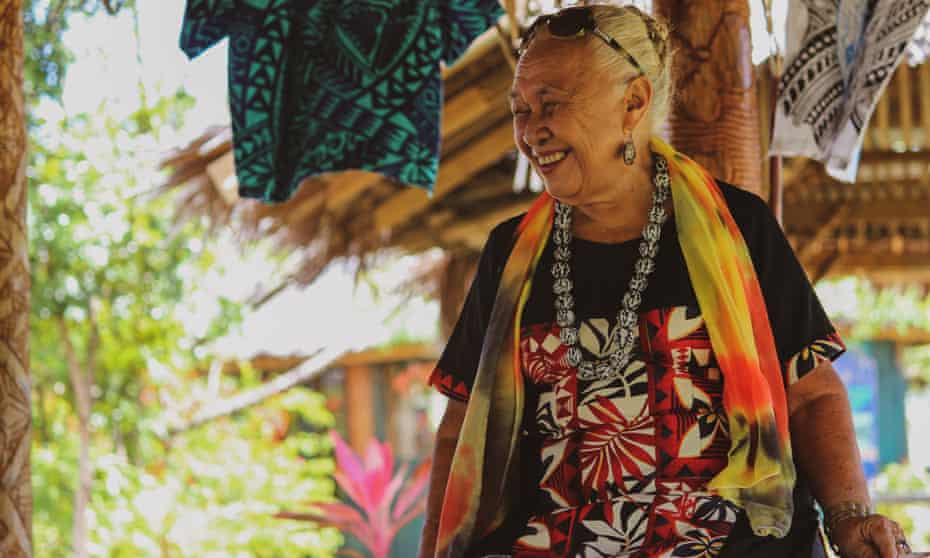  High Chief Vaasiliifiti Moelagi Jackson, the author’s mother, was a passionate advocate for the environment and a pioneer of indigenous women’s rights in Samoa. 