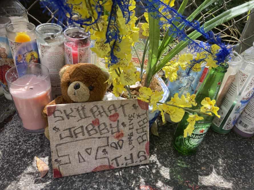 A makeshift memorial where Honolulu police shot and killed 16-year-old Iremamber Sykap.