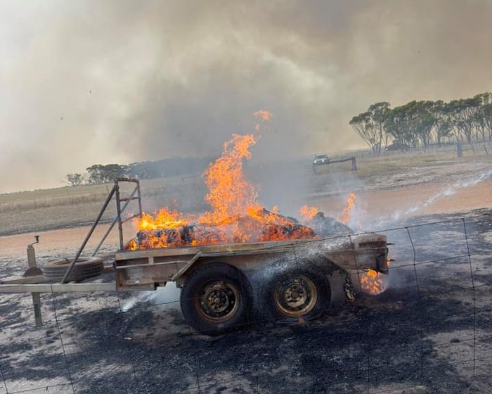 Western Australian farmer dies trying to protect property from fast-moving bushfire