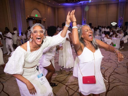 dress code p diddy white party Why Puff Daddy's White Party Was the Best 4th of July Party of All Time