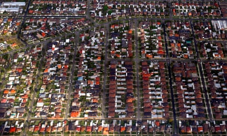 Australia’s banks are offering homeowners under financial stress from Covid-19 an extra four-month pause on mortgage repayments. 