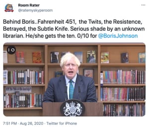 Room Rater assessing Boris Johnson’s backdrop.