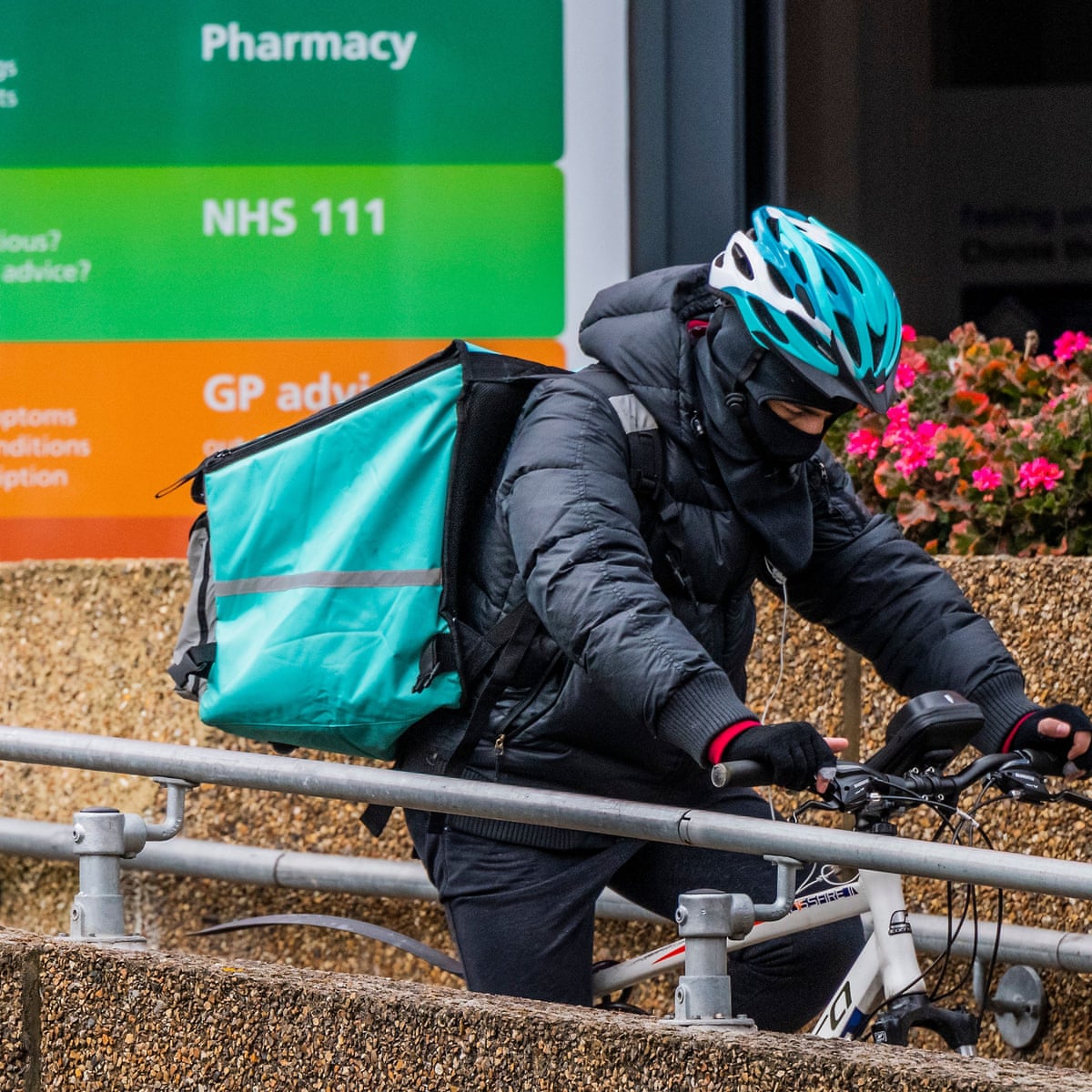 Aldi Partners Deliveroo For 30 Minute Grocery Delivery Service Aldi The Guardian