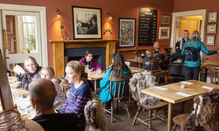 The interior of the Taybank pub.