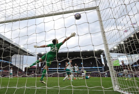 Amadou Onana scores Aston Villa’s final goal past Nick Pope in a 4-1 home win over Newcastle