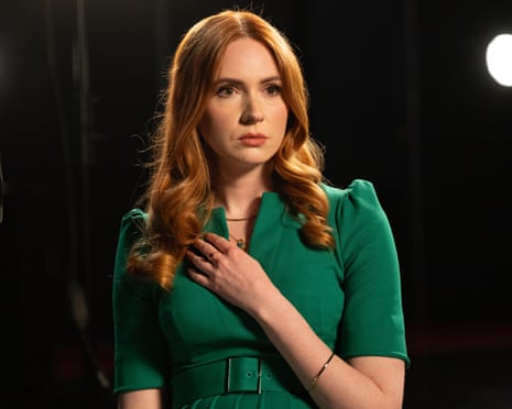 karen gillan green dress Inverness's Karen Gillan pretty as picture as Shrimpton