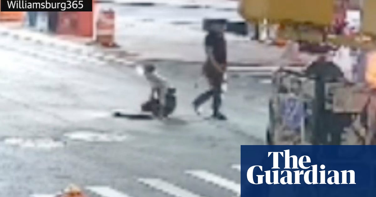 New York police investigate mysterious cases of people coming out of manholes