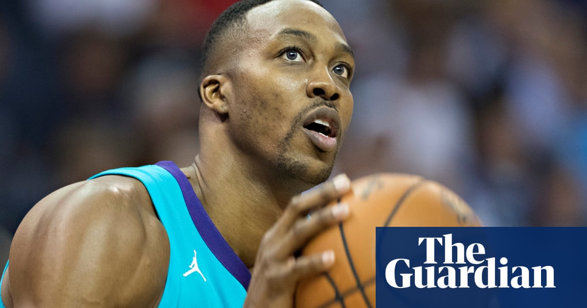 LA Lakers may tab Dwight Howard to replace fallen DeMarcus Cousins