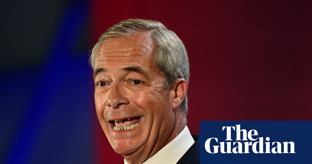 Farage's plan to deport thousands of asylum seekers draws scorn from legal experts