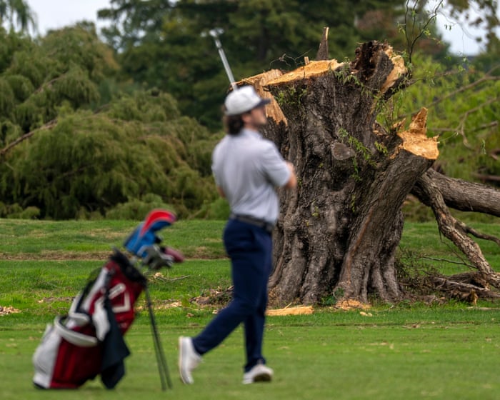 Trump brands federal judge a ‘crazed lunatic’ amid clashes over his golf course project – US politics live