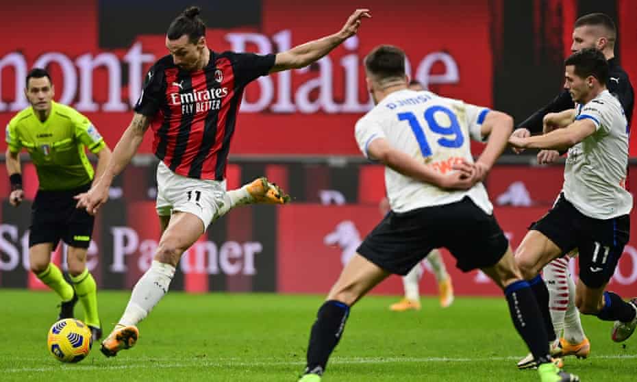 Zlatan Ibrahimovic jugando en el Milan