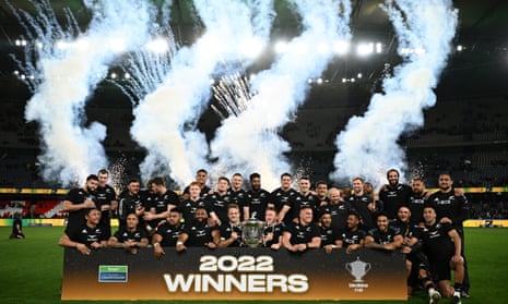 All Blacks celebrate with the Bledisloe Cup