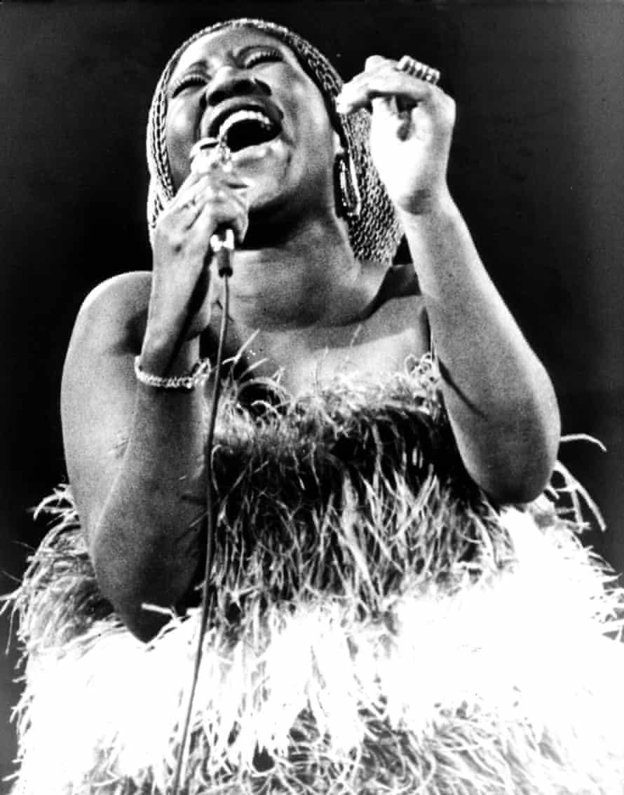 Aretha Franklin in concert in 1971.