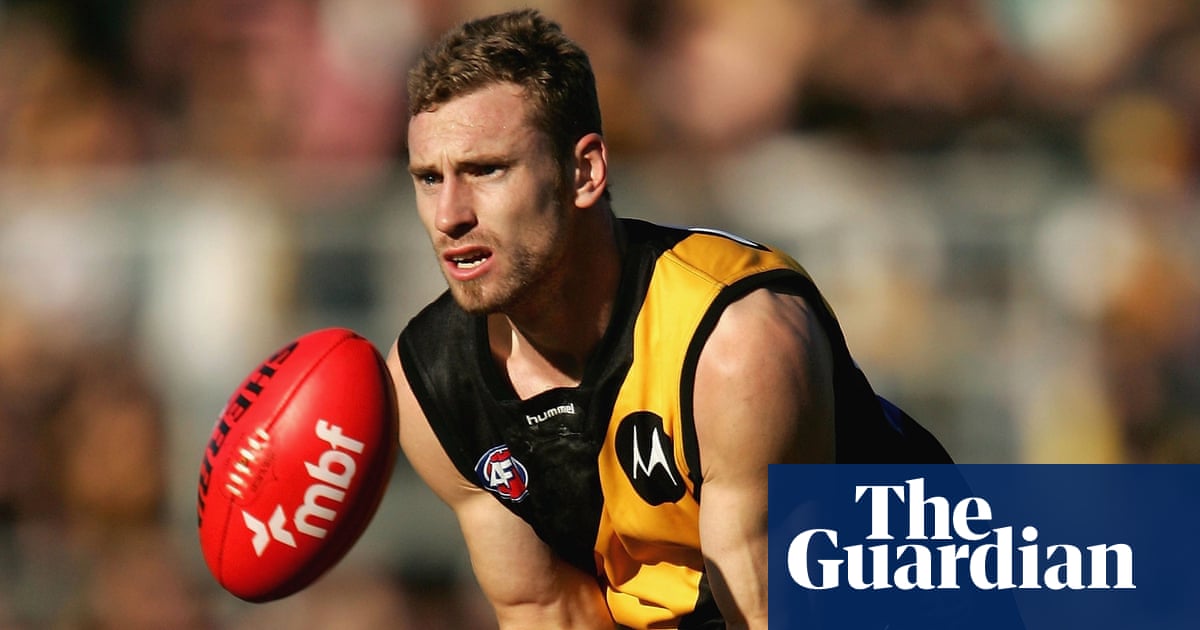 AFL should limit 'full contact practice' to cut brain risk, Shane Tuck inquest told