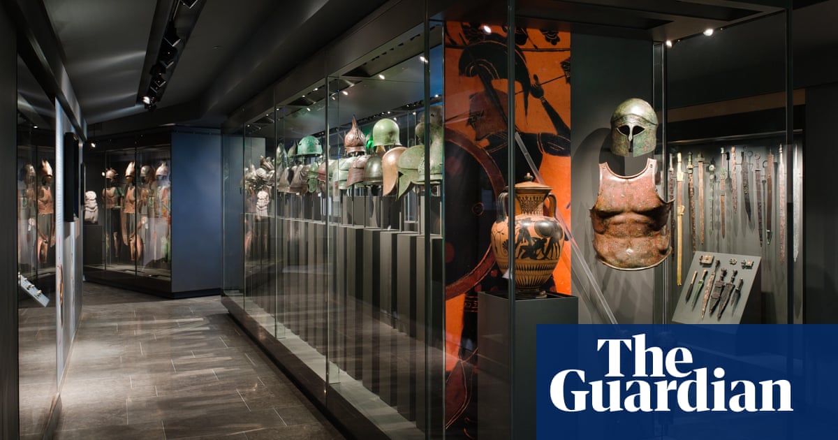 British man returns ancient warrior helmets to Spain