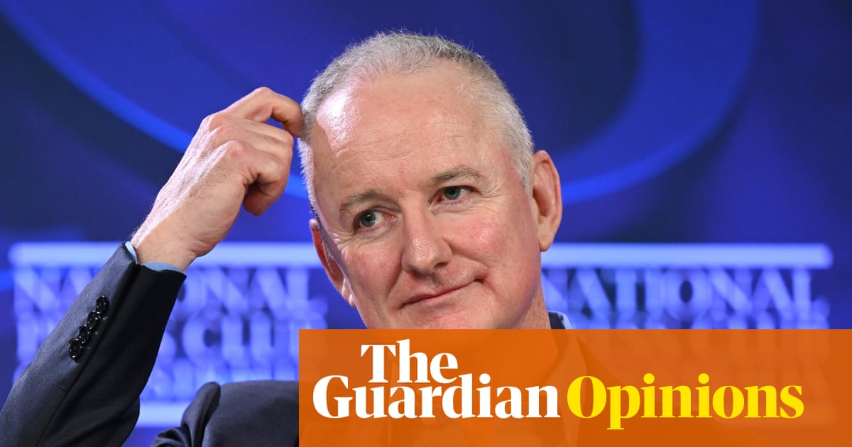 Top Marks for cosying up to News Corp – but Hugh knows if it’ll stop constant attacks on the ABC? | Weekly Beast