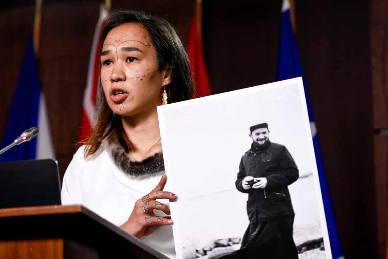 Sacerdote acusado de abusar de niños inuit en Canadá no será despedido por la iglesia.