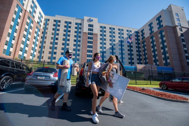 Students move in at Georgia State University.