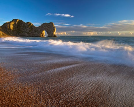 Ocean tide near coast