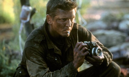 Barry Pepper playing Joe Galloway in the 2002 film We Were Soldiers. Galloway was portrayed on screen three times.