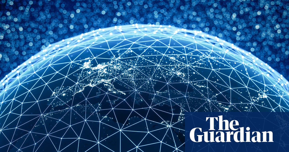 Naomi Klein: How big tech plans to profit from the pandemic