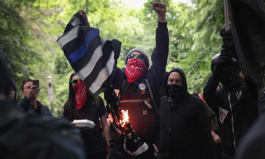 Anti-fascist protesters turned up at the rally to counter the ‘alt-right’ demonstration.