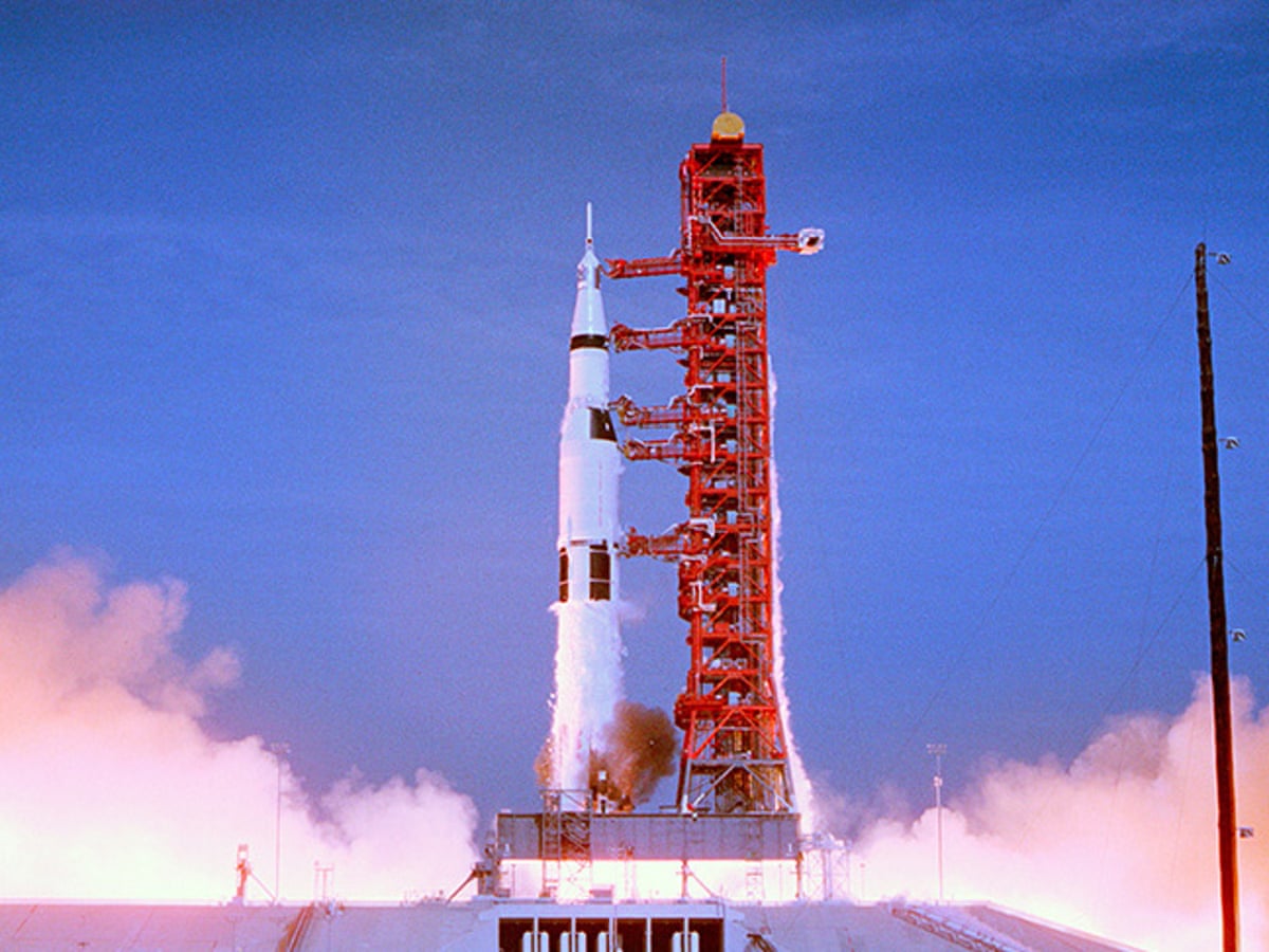 Apollo Rocket Model