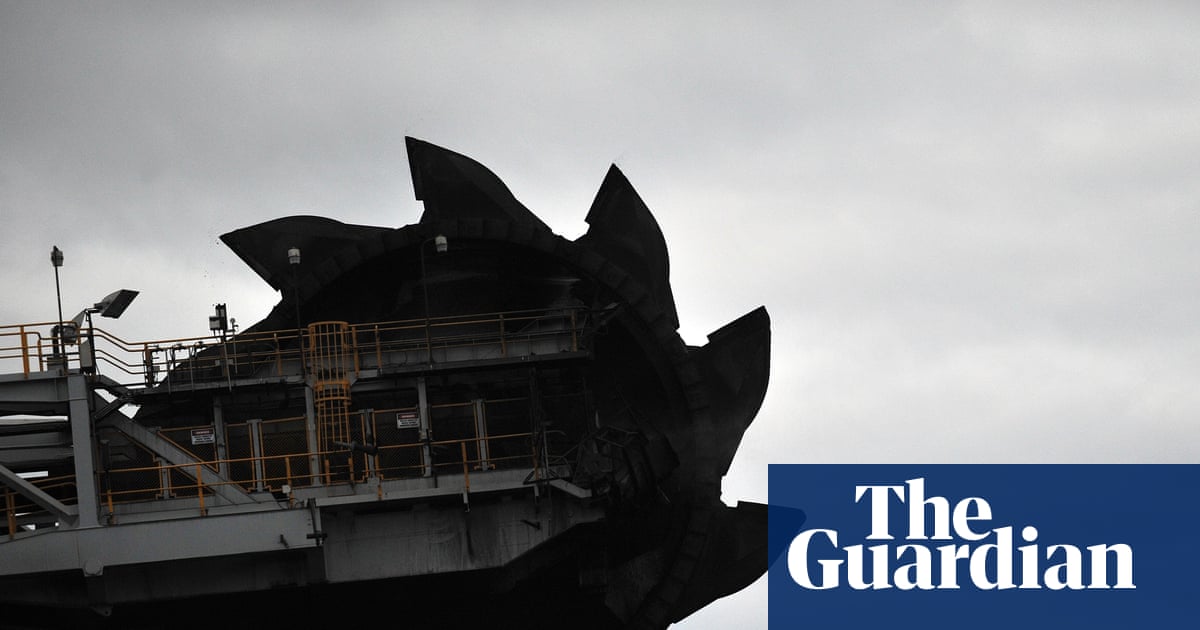 Coalmine expansions would breach climate targets, NSW government warned in ‘game-changer’ report