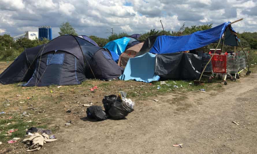 Tentes dans le camp de réfugiés de Dunkerque.