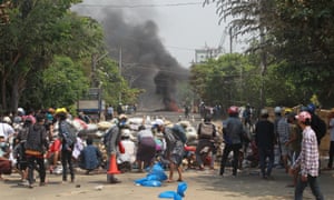 Myanmar Police Surround Protesters And Raid Compound In Yangon Myanmar The Guardian Myanmar Police Surround Protesters And Raid Compound In Yangon Myanmar The Guardian