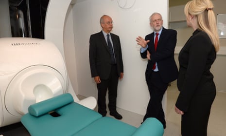 Jeremy Corbyn (centre) and shadow business secretary Rebecca Long-Bailey are shown an MRI scanner by Professor Gary Green (left) during a tour of the Innovation Centre in York.