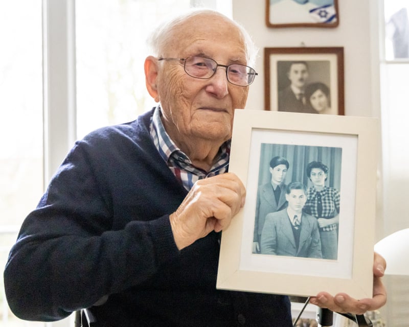 Auschwitz survivor who returned to live in Germany dies aged 101.