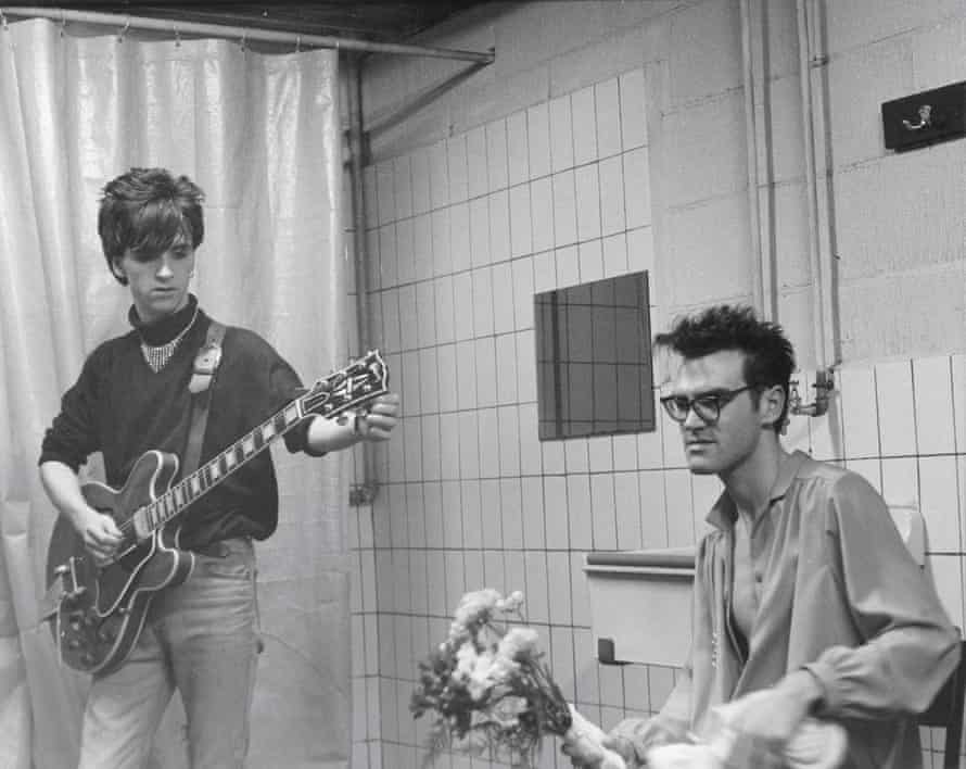 Johnny Marr and Morrissey of the Smiths in a bathroom before going onstage in Belgium in 1984