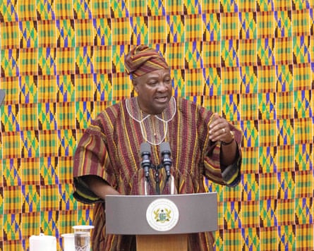 John Dramani Mahama giving a speech