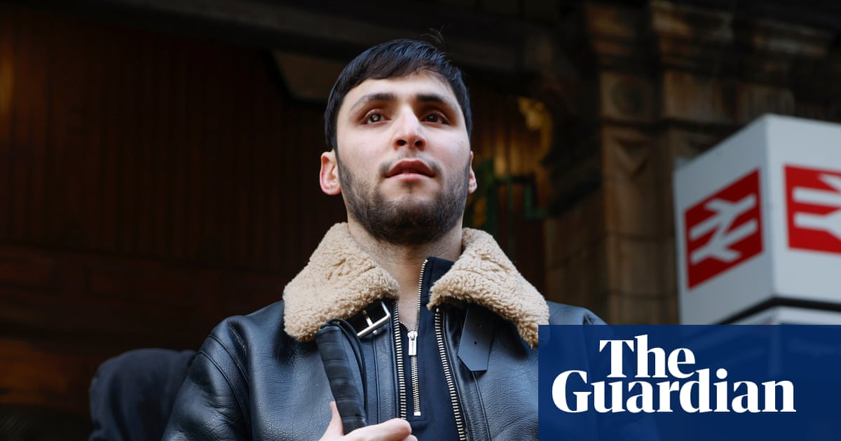 Blind man who fell on to the tracks at Manchester Piccadilly wins payout