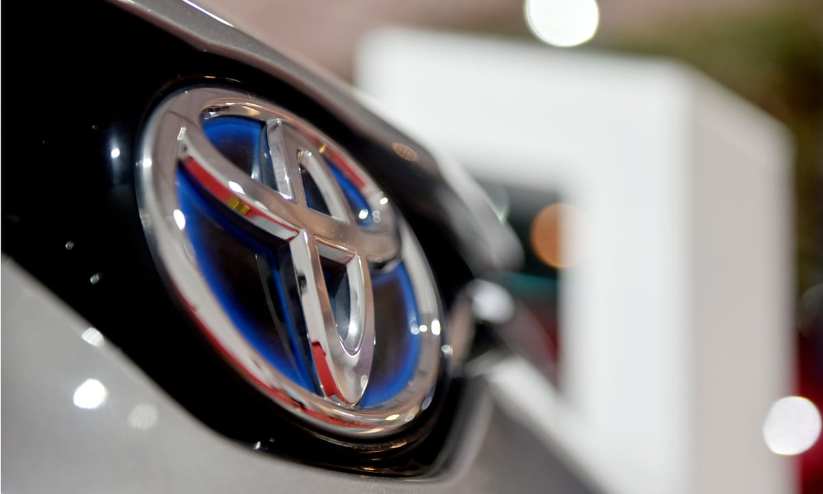 Toyota Introduces New Corporate Identity for Toyota Auto Dealers