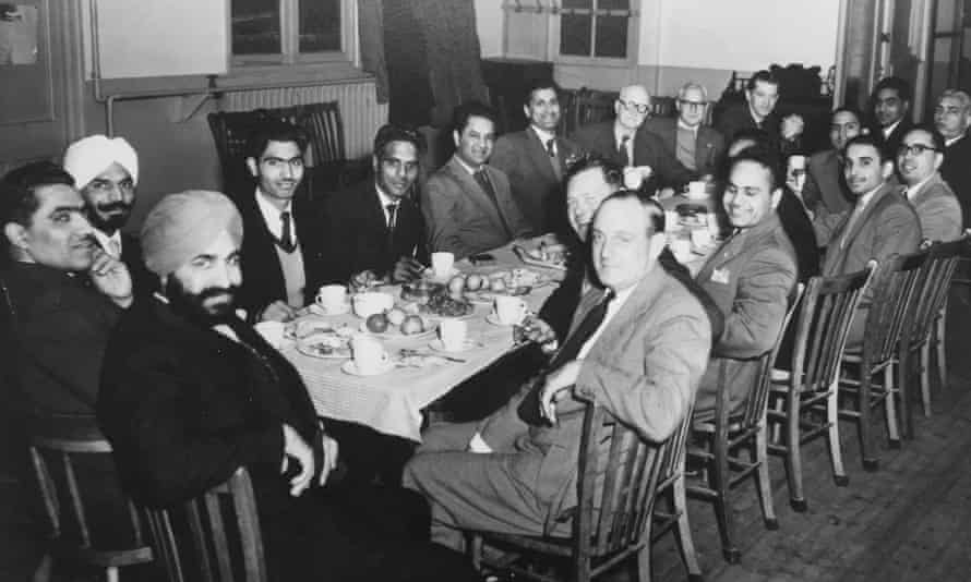 An early meeting of the IWA in 1958.