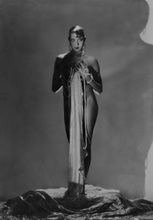 Josephine Baker, 1929Josephine Baker is perhaps the best remembered of the Jazz Age performers, and Huene made several striking portraits of her for Vanity Fair, wearing hoop earrings and gold-plated ‘Giraffe’ necklaces inlaid with lacquer, the design of the art deco master jeweller Jean Dunand (pp. 26 &amp; 27).