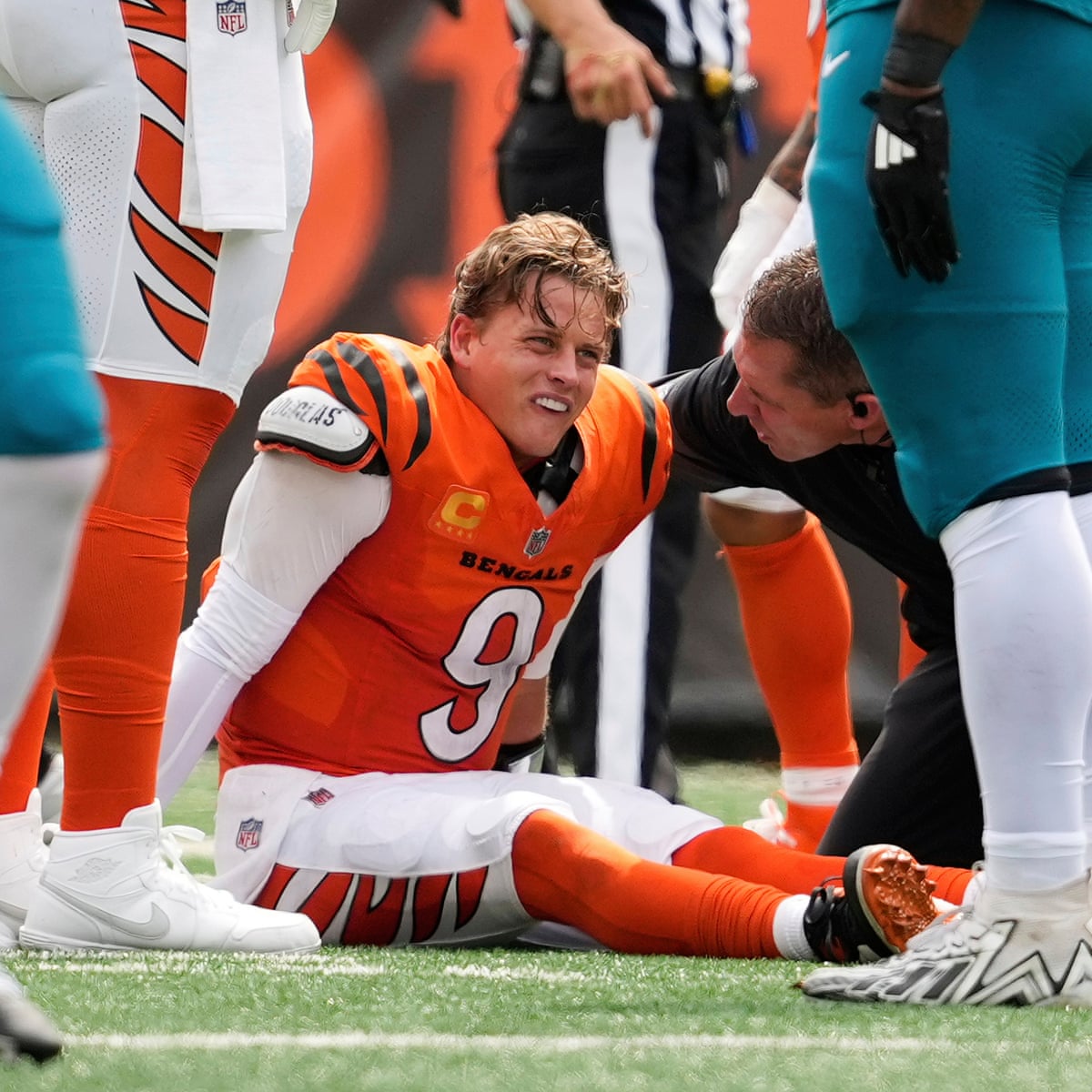 Bengals suffer huge blow with Burrow set to miss at least three months after toe surgery | Cincinnati Bengals | The Guardian