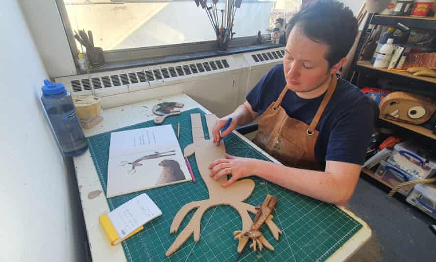 Sam Wilde making puppets for I Want My Hat Back