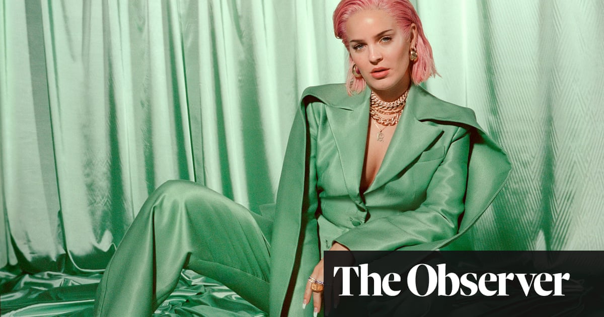 Anne-Marie: I just want to make people smile
